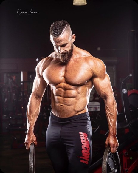Joe Bennett, the Hypertrophy Coach